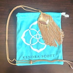 Kendra scott pendant necklace